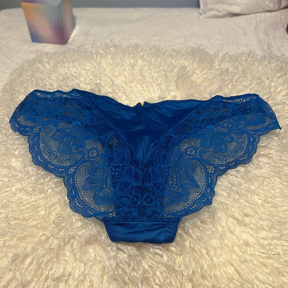 VICTORIA'S SECRET | Very Sexy Satin & Lace Cheekini Panty Royal Blue - Picture 3 of 3